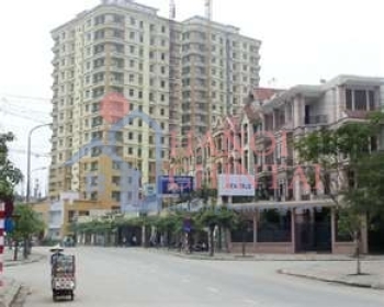 Ưu đãi tín dụng bất động sản: Cuộc chơi bán rủi, mua may