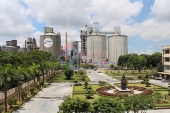 Xi măng Bút Sơn thoát lỗ