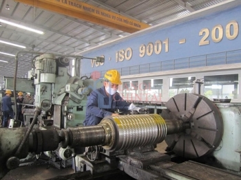 Kinh doanh có lãi, lợi nhuận Ống thép Việt Đức vẫn giảm 86%