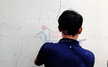 Hướng dẫn cách xử lý vết nứt tường nhỏ