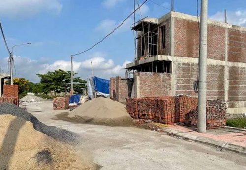 Giá vật liệu xây dựng tăng đang đè nặng lên giấc mơ an cư của nhiều người