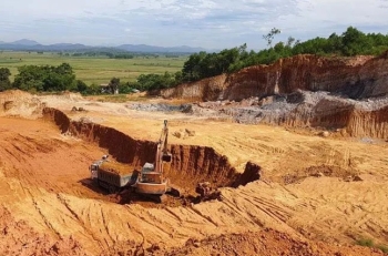 Thanh Hóa phê duyệt khu vực không đấu giá quyền khai thác mỏ sét phục vụ sản xuất xi măng tại xã Hà Long