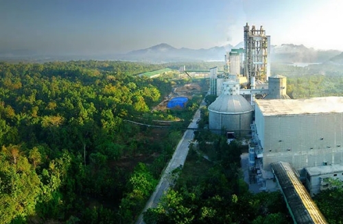 Đại học Regina Canada chuyển giao công nghệ thu giữ carbon trong ngành xi măng cho Thái Lan