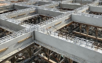 Phân tích dẻo phân bố của dầm thép - bê tông liên hợp