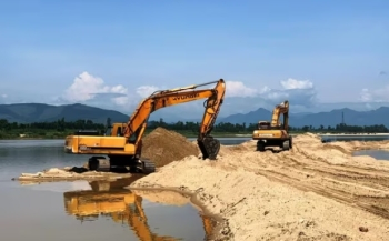 Phê duyệt khu vực không đấu giá quyền khai thác mỏ cát trên sông Âm