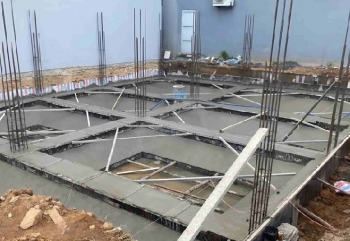 Tính toán bản móng băng bê tông cốt thép tiết diện chữ nhật chịu cắt với phản lực đáy móng phân bố bậc nhất