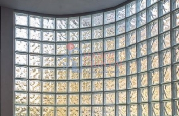 Bùng nổ xu hướng sử dụng gạch kính lấy sáng